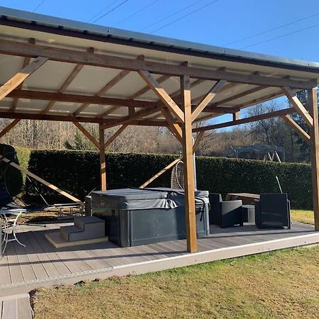 Chalet 2 Personnes Avec Jacuzzi Et Piscine Saisonniere Partagee Corcieux Extérieur photo